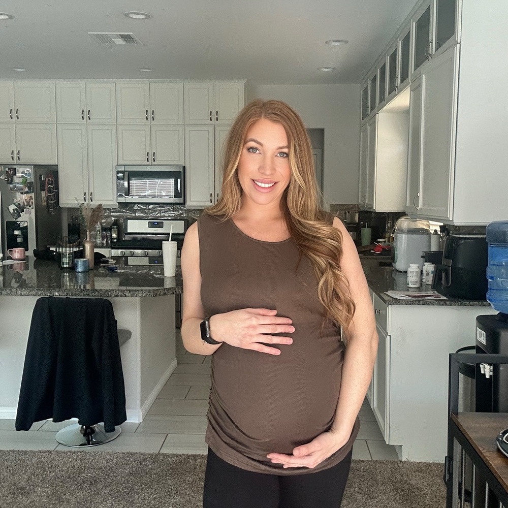 3 pack Sleeveless Maternity Tops